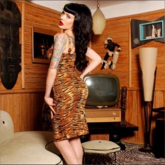 ⚠️ISO⚠️ please do not purchase - Picture 3 of 3